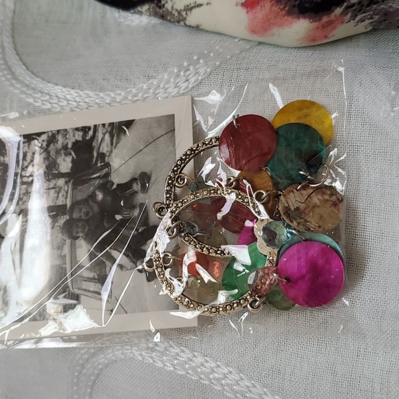 NWT Anthropologie Earings & Oasis Scout Romper - Parker. Size Medium - Picture 8 of 10